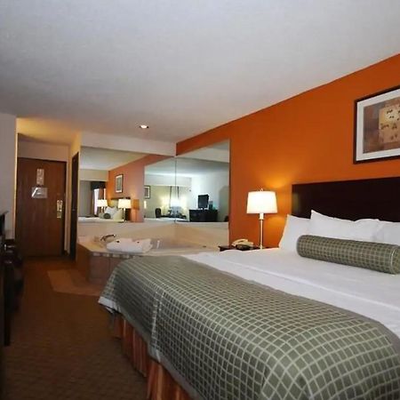 Hotel Baymont By Wyndham Delaware Zimmer foto